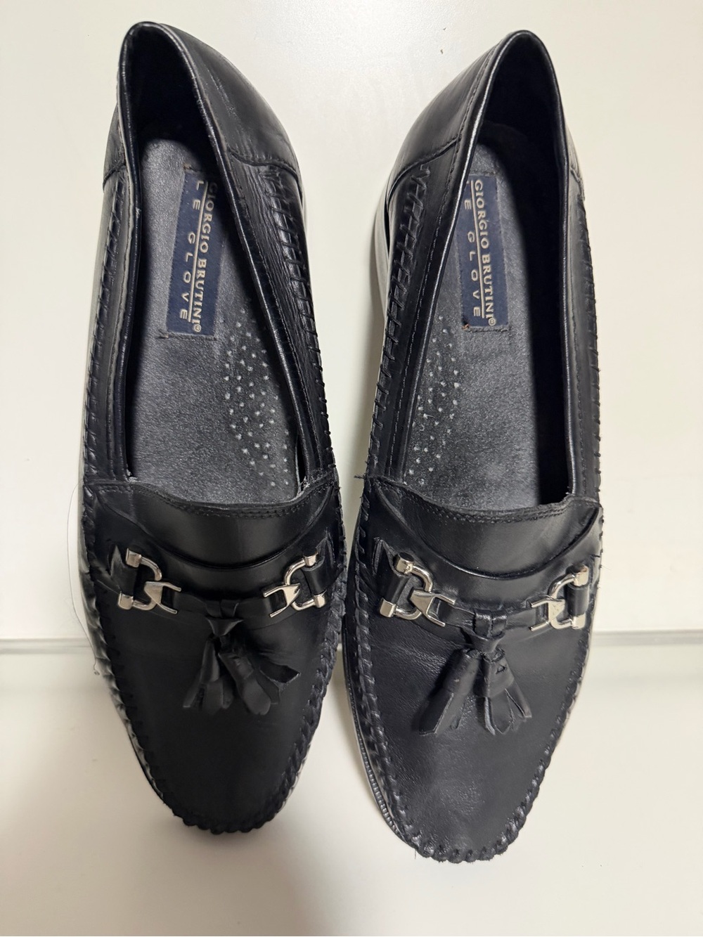 Giorgio Brutini Black Men's Leather Tassel Loafers - Picture 2 of 5